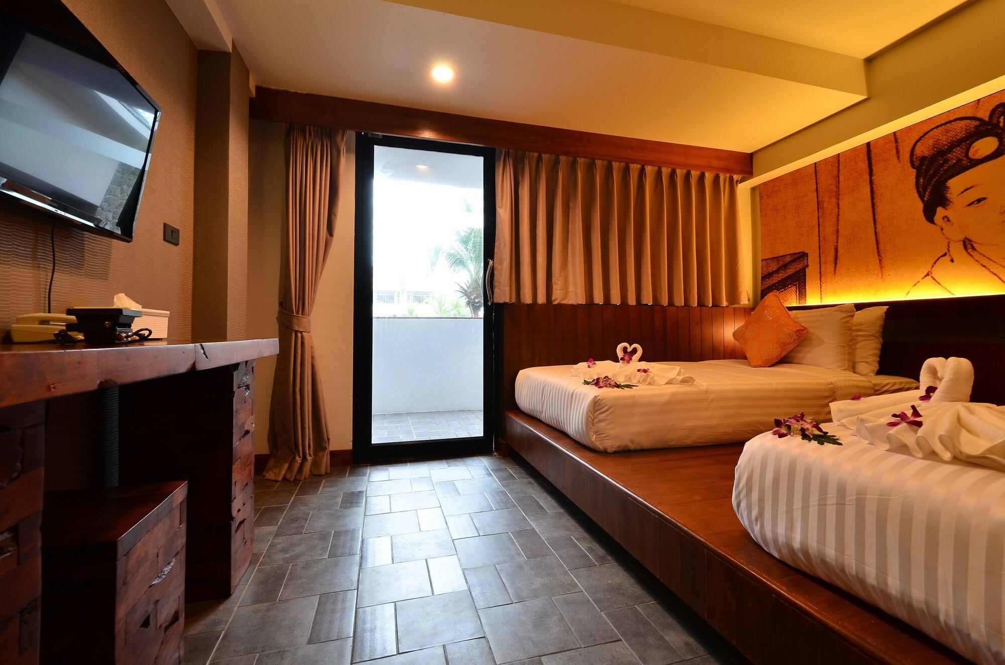 Lap Roi Karon Beachfront By Shanaya Exteriör bild