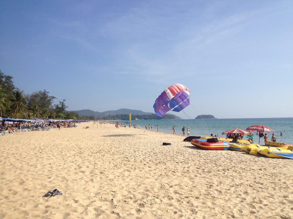 Lap Roi Karon Beachfront By Shanaya Exteriör bild