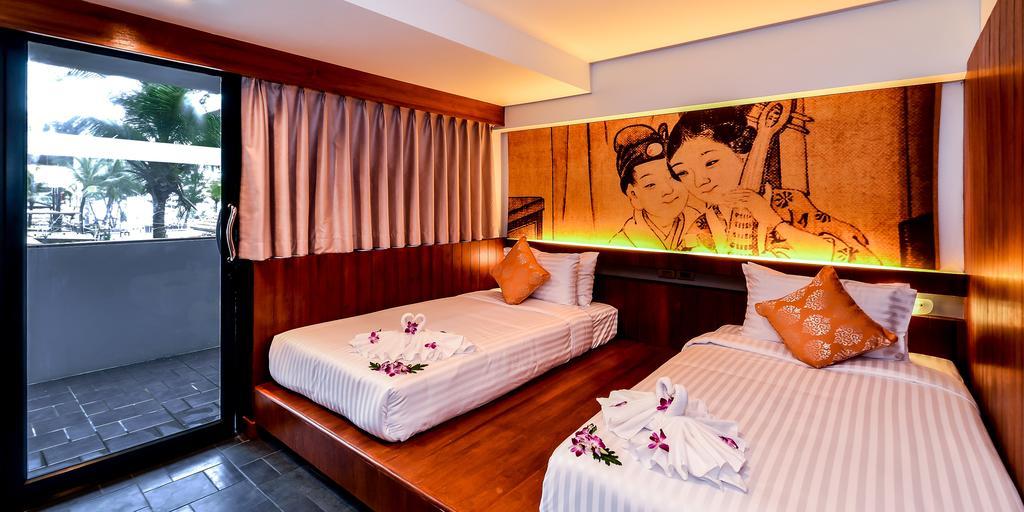 Lap Roi Karon Beachfront By Shanaya Rum bild