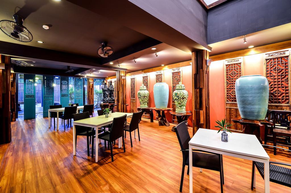 Lap Roi Karon Beachfront By Shanaya Exteriör bild