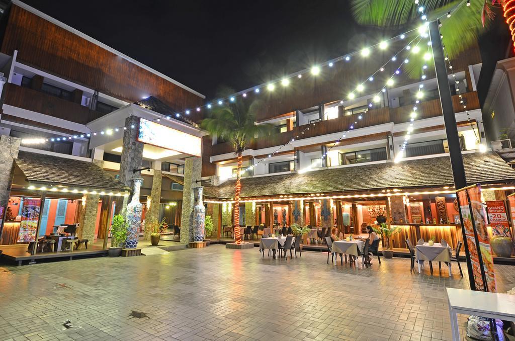 Lap Roi Karon Beachfront By Shanaya Exteriör bild
