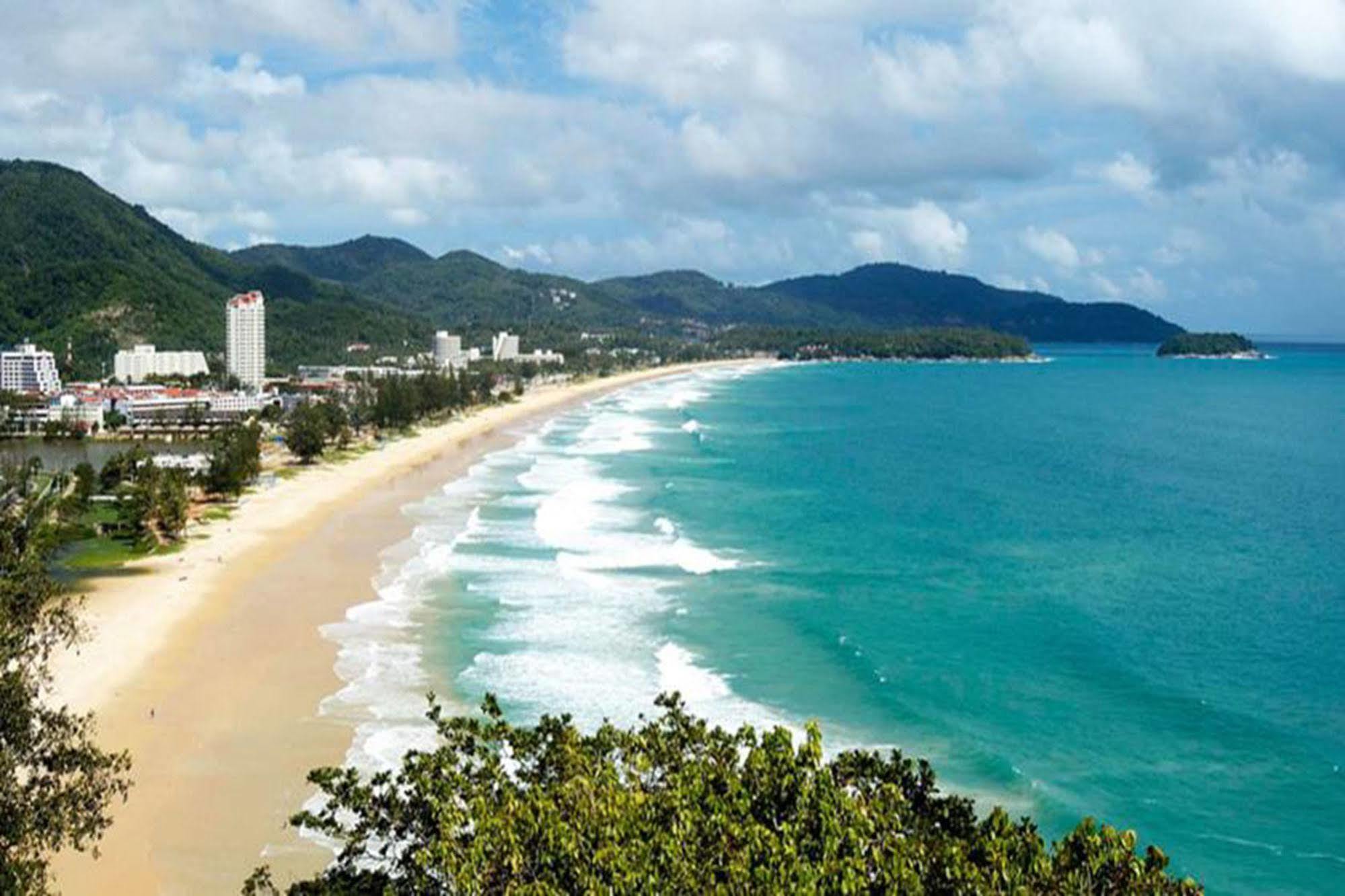 Lap Roi Karon Beachfront By Shanaya Exteriör bild