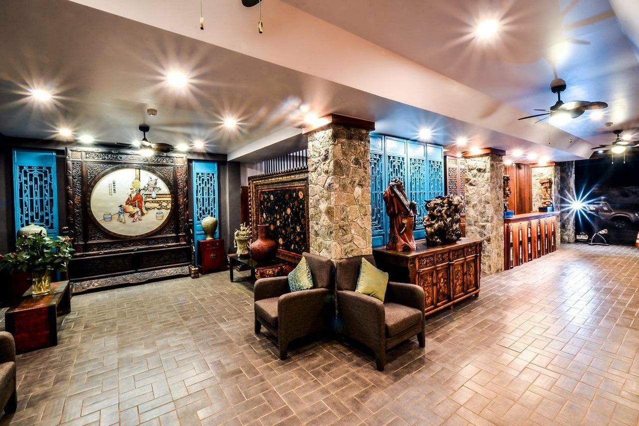 Lap Roi Karon Beachfront By Shanaya Exteriör bild